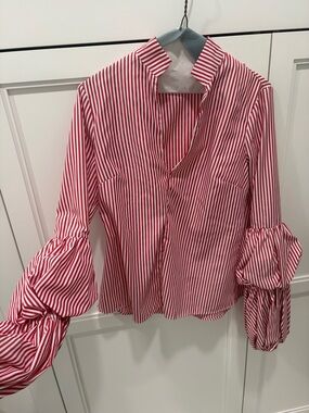 Red & White Striped Puff-Sleeve Button-Down Shirt